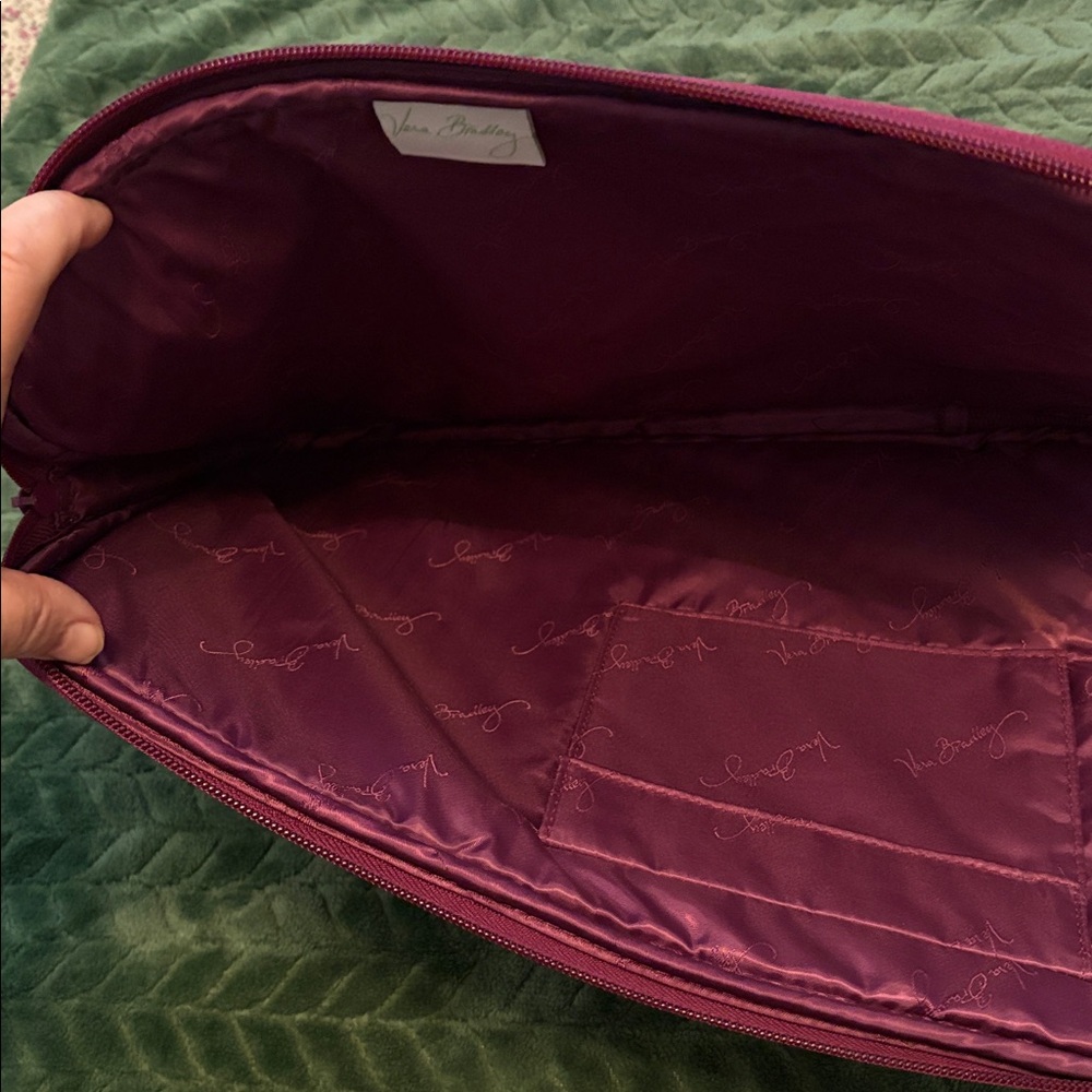 Vera Bradley Laptop Sleeve/Tablet Case Solid Color Quilted Diamond Design Berry - Picture 4 of 7